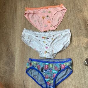 Girls or woman’s xs panties soft and comfy bundle of 3